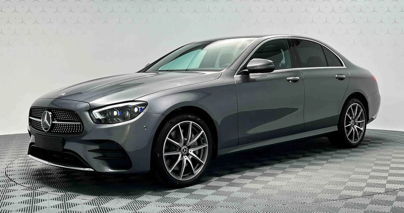 Mercedes-Benz Klasa E cena 299900 przebieg: 10, rok produkcji 2023 z Skała małe 67